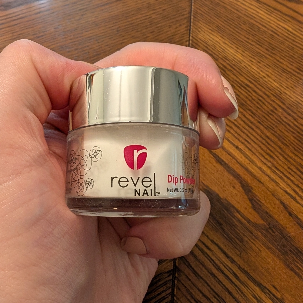 Glow Nail Dip